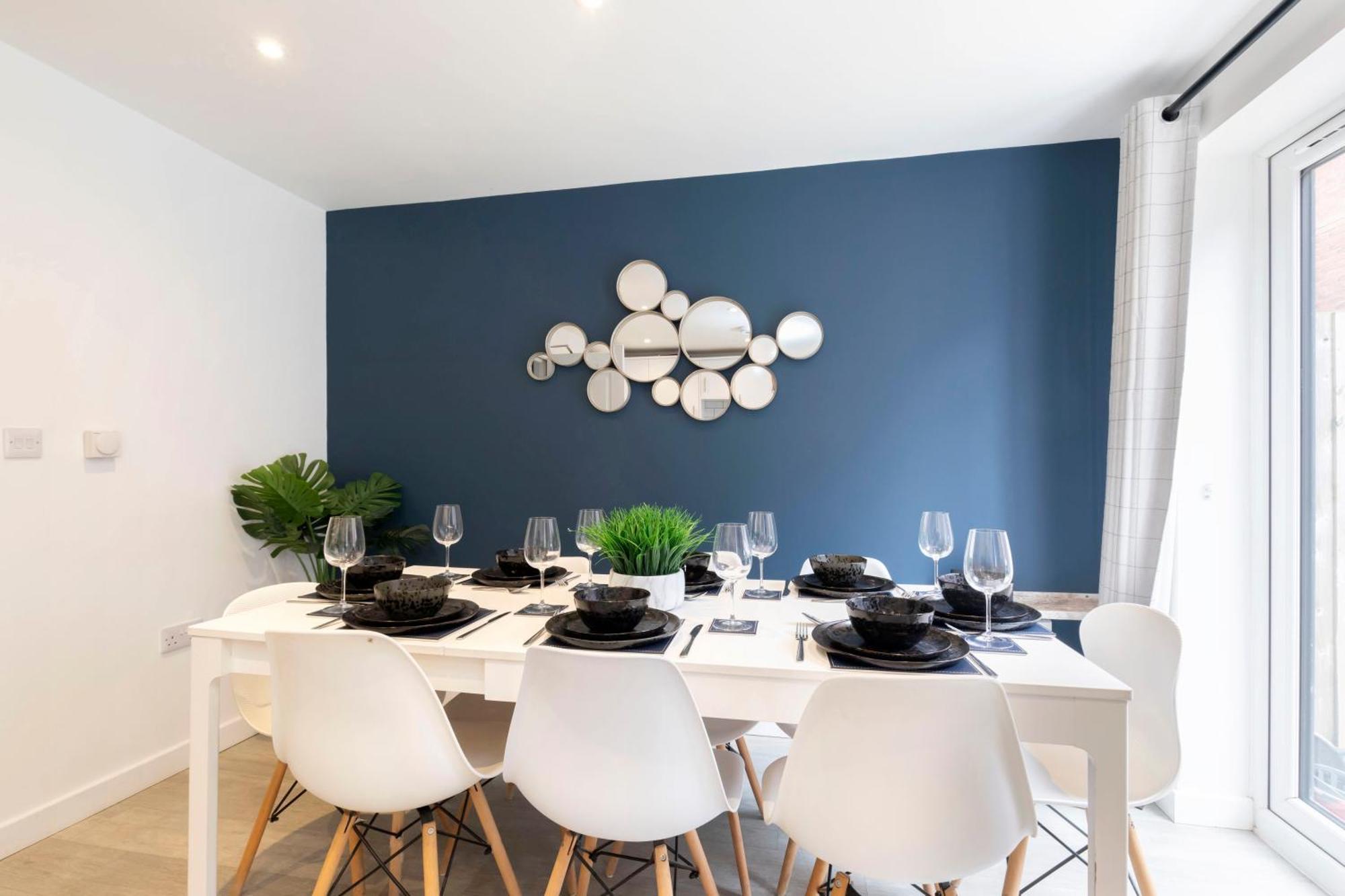 Modern Four Bedroom Four Bathroom Home Cheltenham Zewnętrze zdjęcie